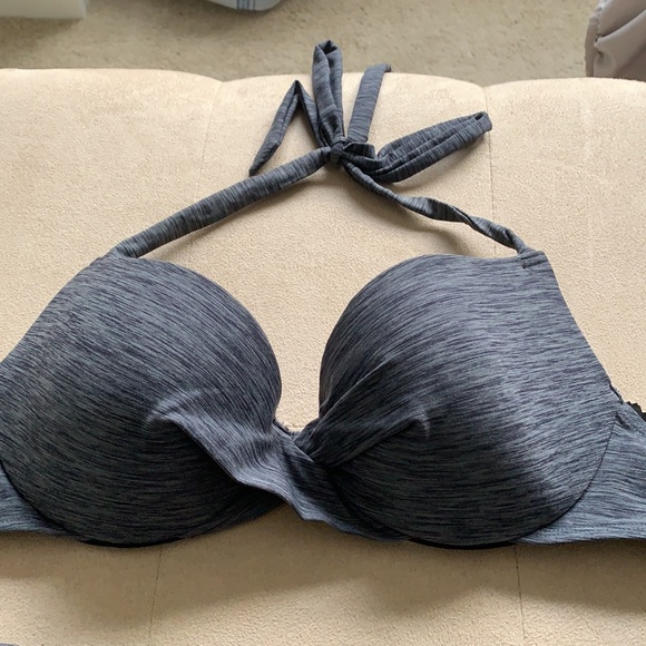 H&M grey bikini. Top and bottom included. - Picture 2 of 7